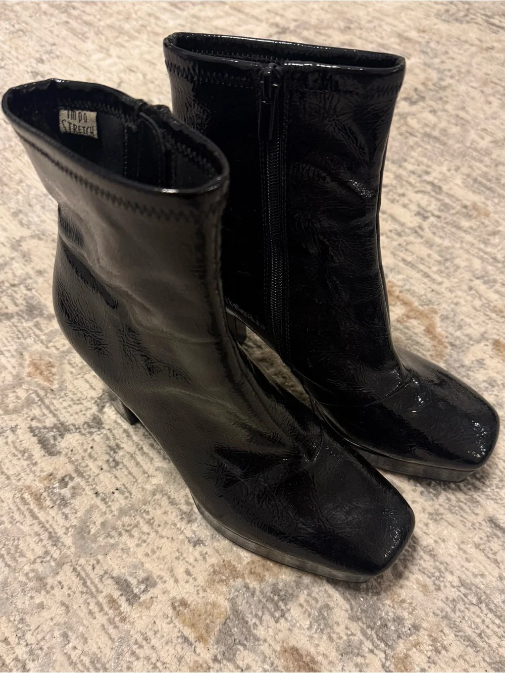 Impo Black Patent Ovaida Block Heel Platform 4” Ankle Boots Size 8 Goth Grunge